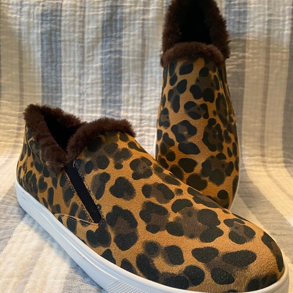 Blondo Waterproof Slip On Sneakers Size 10 - Picture 3 of 6